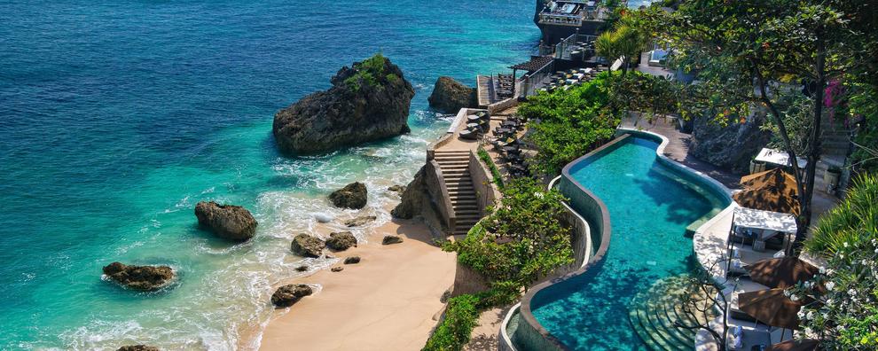 AYANA Resort Bali one of the beachfront Hotels in Jimbaran Bay