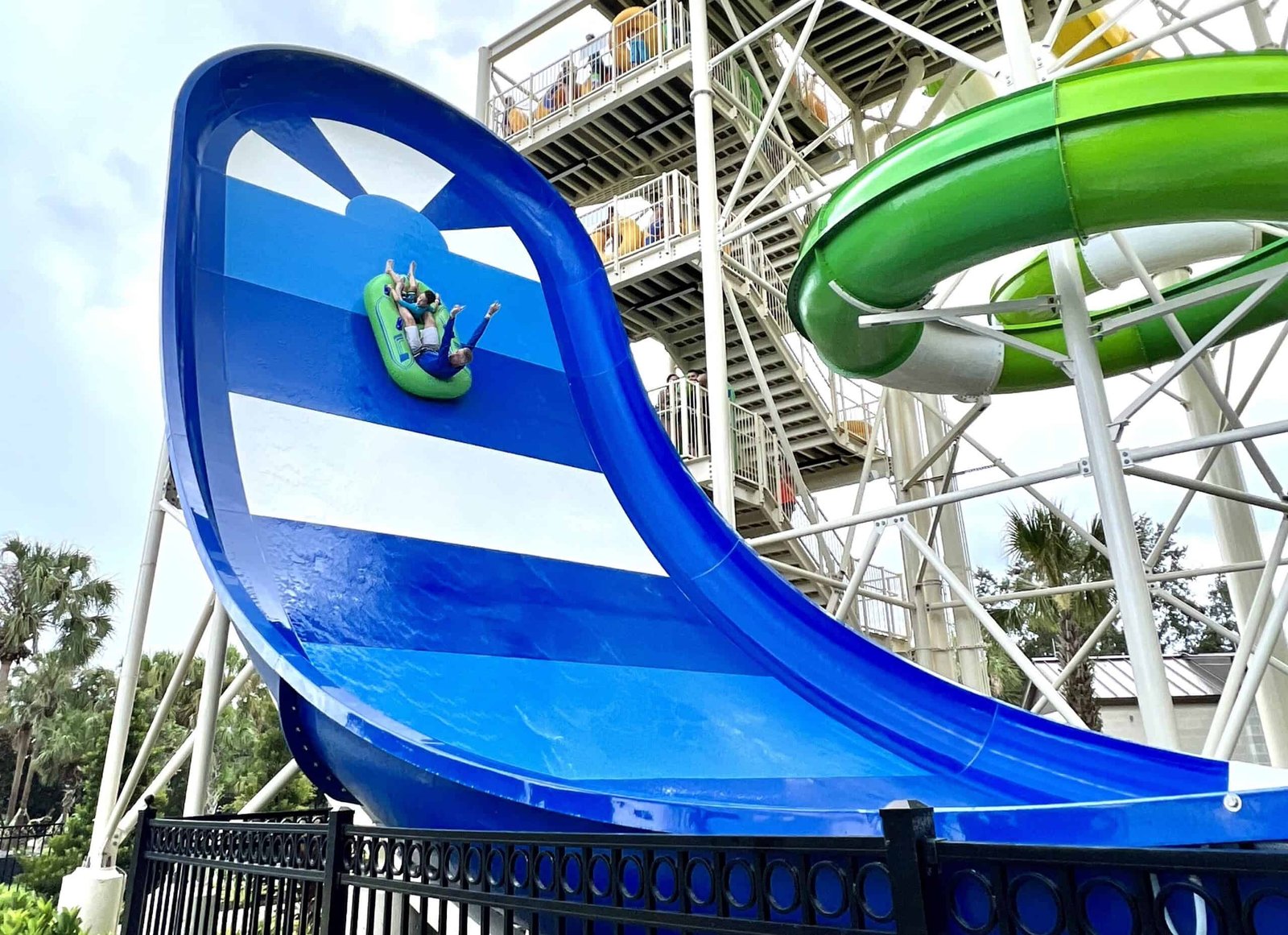 Comparing amenities between luxury resorts and spacious family friendly hotels in Orlando.